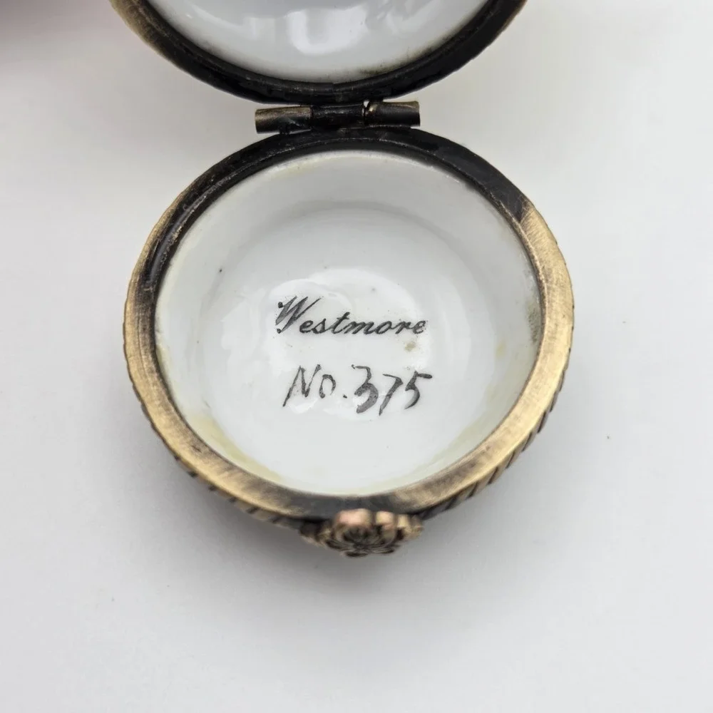 Vintage Westmore Porcelain Yellow Flower Trinket Box With Brass Hinge #375